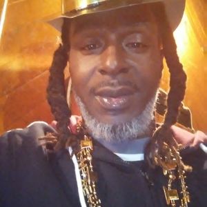 Meet your Posher, Thomas